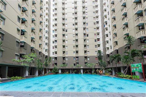 Foto 19 - RedDoorz Apartment @ Gateway Cicadas