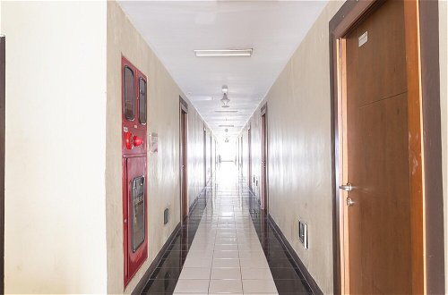 Foto 23 - RedDoorz Apartment @ Gateway Cicadas