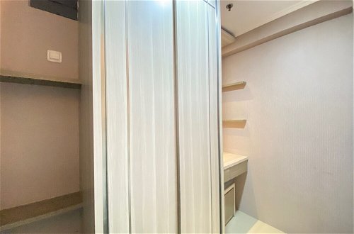 Photo 11 - Modern & Cozy 2BR Apartment At Gateway Pasteur
