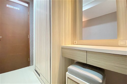Photo 12 - Modern & Cozy 2BR Apartment At Gateway Pasteur