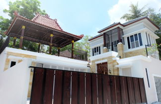 Photo 1 - Villa Jogja Grand Bale with Private Pool by Simply Homy