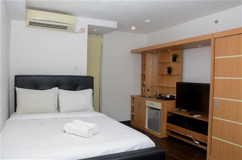 Photo 2 - Fully Furnished with Cozy Design Studio Bassura City Apartment