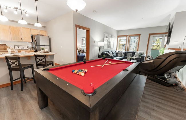 SPACIOUS 3-Br Luxury Condo | HEATED Pool + 3 Hot Tubs | Pool Table | Hm Theatre - Foto 21
