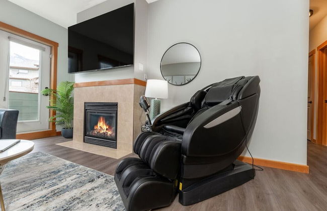 SPACIOUS 3-Br Luxury Condo | HEATED Pool + 3 Hot Tubs | Pool Table | Hm Theatre - Foto 29