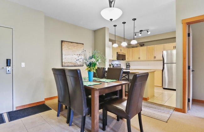 SPACIOUS 3-Br Luxury Condo | HEATED Pool + 3 Hot Tubs | Pool Table | Hm Theatre - Foto 11