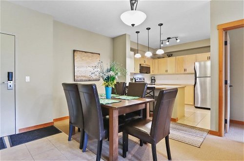 Photo 11 - SPACIOUS 3-Br Luxury Condo | HEATED Pool + 3 Hot Tubs | Pool Table | Hm Theatre