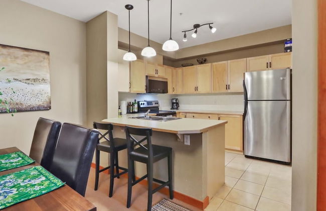 SPACIOUS 3-Br Luxury Condo | HEATED Pool + 3 Hot Tubs | Pool Table | Hm Theatre - Foto 19