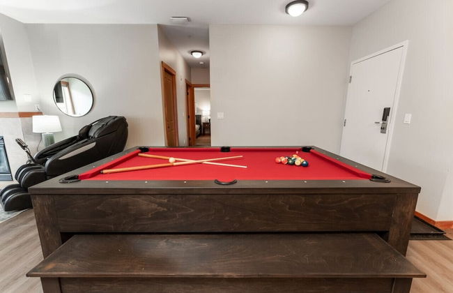 SPACIOUS 3-Br Luxury Condo | HEATED Pool + 3 Hot Tubs | Pool Table | Hm Theatre - Foto 41