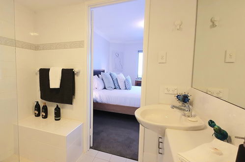 Photo 11 - Sandcastles Luxury Retreat Apartment