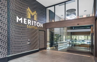 Photo 3 - Meriton Suites North Sydney