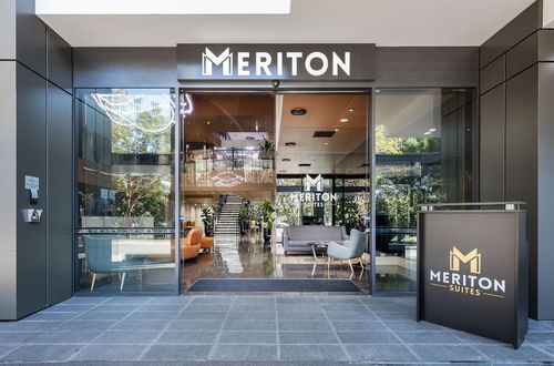 Photo 2 - Meriton Suites North Sydney