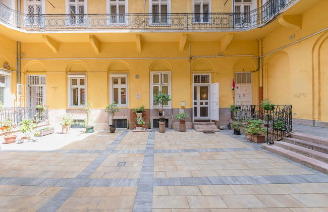 Music Academy Suite Café Vian Apartman Kft - Foto 27