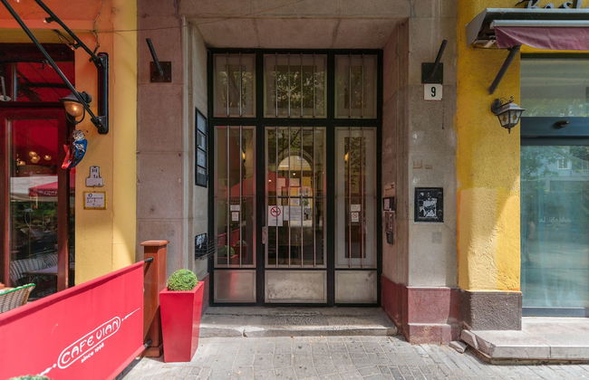 Music Academy Suite Café Vian Apartman Kft - Foto 23