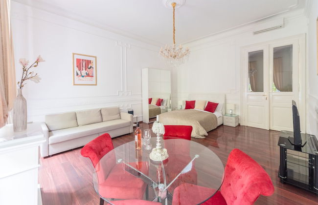Music Academy Suite Café Vian Apartman Kft - Foto 5