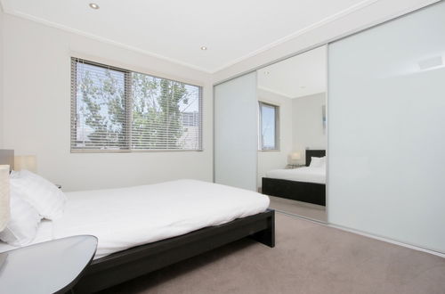 Photo 3 - Accommodate Canberra - Glebe Park