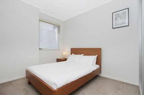 Photo 2 - Accommodate Canberra - Glebe Park