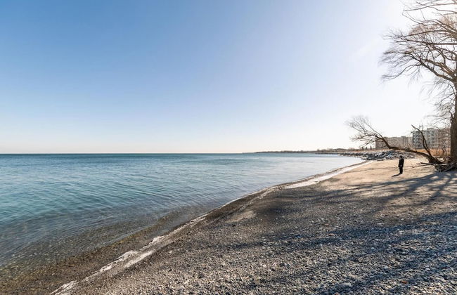 Modern Lakeshore 3BR 3BA TH Free Parking BBQ - Foto 47