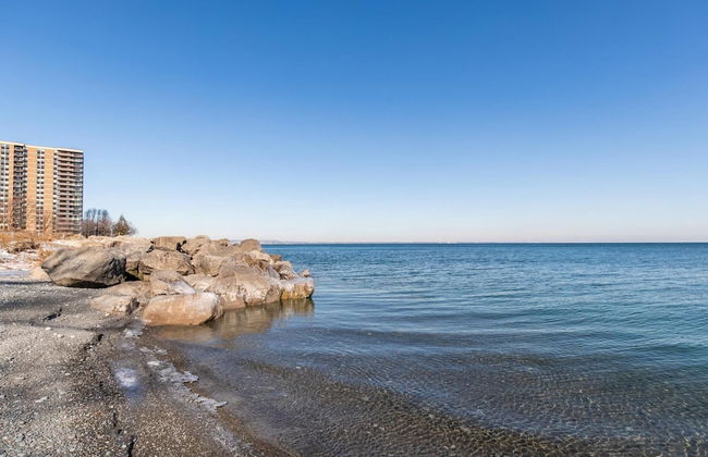 Modern Lakeshore 3BR 3BA TH Free Parking BBQ - Foto 46