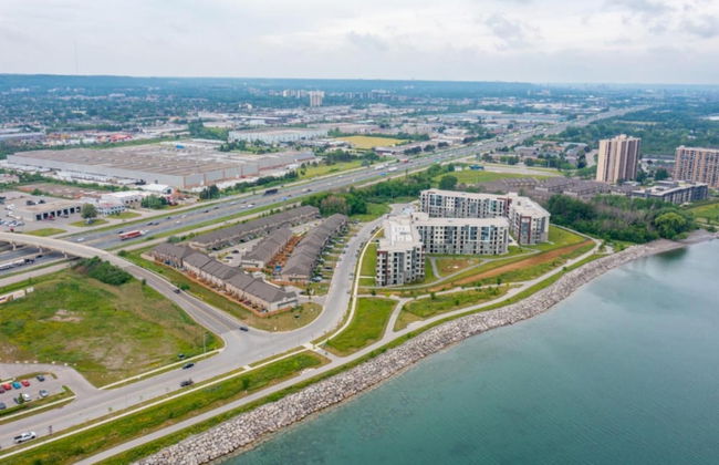 Modern Lakeshore 3BR 3BA TH Free Parking BBQ - Foto 17