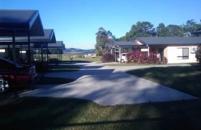 Atherton Holiday Park - Foto 13