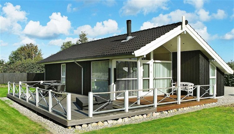 Foto 1 - Enthralling Holiday Home in Hadsund near Sea