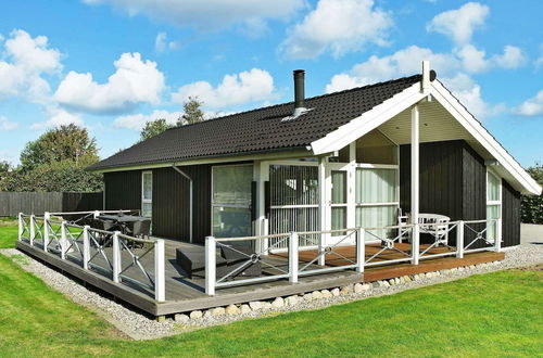 Foto 12 - Enthralling Holiday Home in Hadsund near Sea