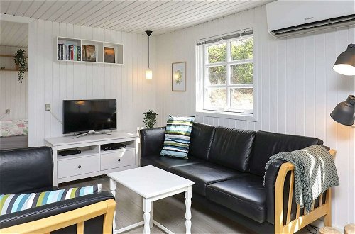 Photo 7 - 6 Person Holiday Home in Blavand