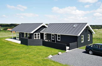 Foto 1 - 8 Person Holiday Home in Lokken-by Traum