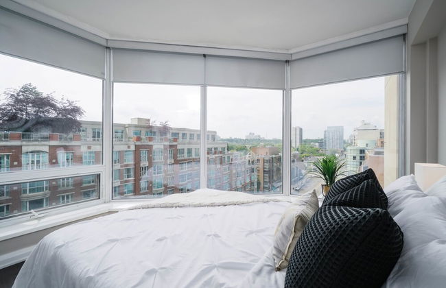 QuickStay Yorkville Condo - Yonge & Bloor - Foto 7