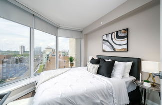 Photo 3 - QuickStay Yorkville Condo - Yonge & Bloor