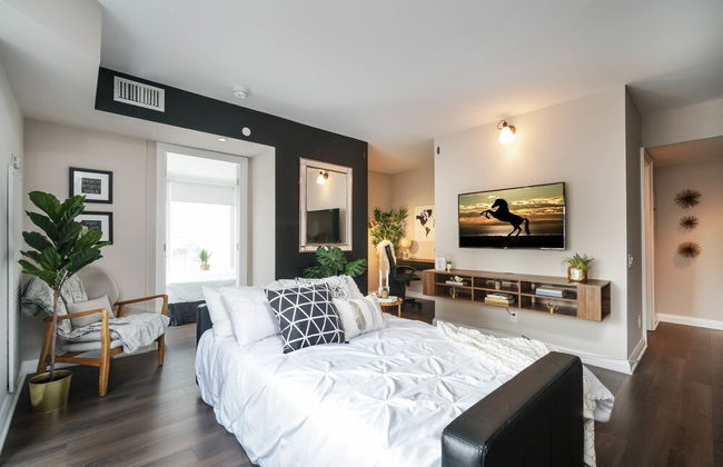 QuickStay Yorkville Condo - Yonge & Bloor - Foto 6