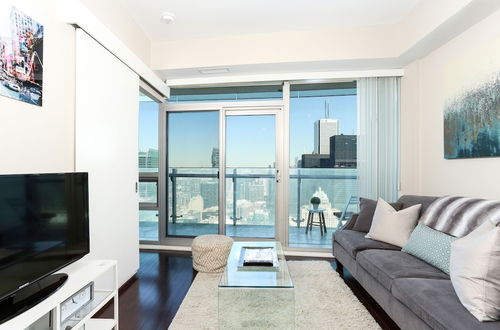 Photo 9 - Platinum Suites - Modern Luxury High Rise Condo