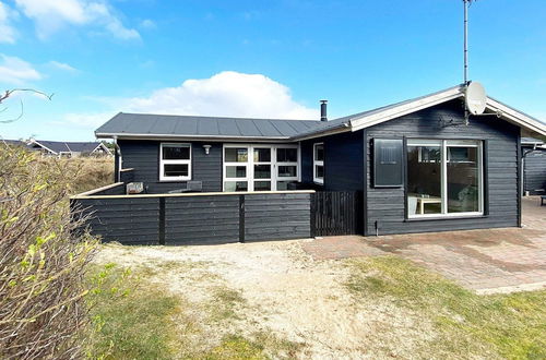 Photo 1 - 6 Person Holiday Home in Hvide Sande