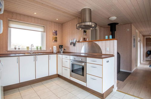 Photo 14 - 6 Person Holiday Home in Hvide Sande