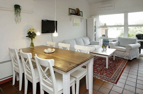 Photo 9 - 5 Person Holiday Home in Blavand