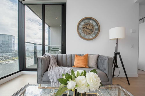 Photo 9 - Delightful 2BR Riverview@docklands