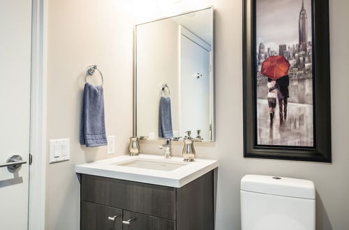 Photo 30 - QuickStay - Premium 2bdrm in Yorkville (Yonge & Bloor)