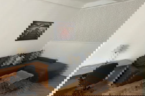 Photo 2 - Diamond Astoria 4, Quiet Apartment