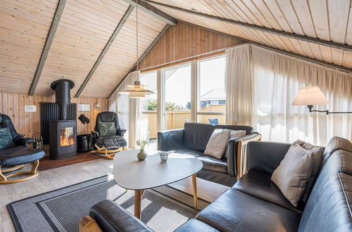 Photo 10 - 5 Person Holiday Home in Hvide Sande