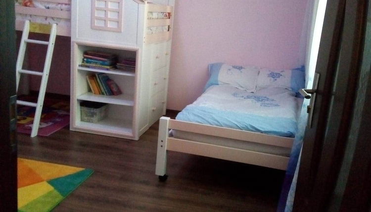 Photo 1 - Family Friendly 2-bed Cottage in Periș