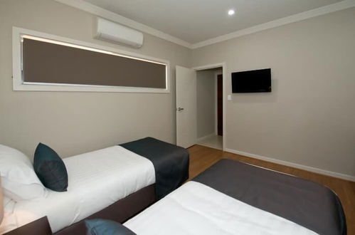 Photo 8 - Renmark Holiday Apartments