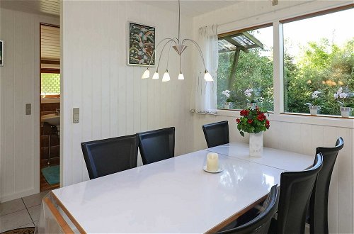 Photo 10 - 6 Person Holiday Home in Idestrup