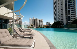 Photo 1 - Wave Apartments Broadbeach