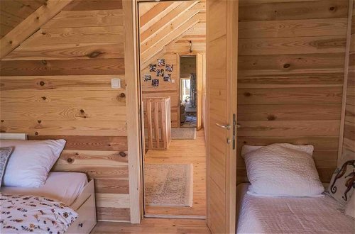Foto 3 - Lovely 4-bed Cottage in Kolasin