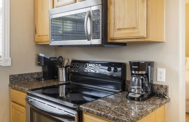 Blue Bird Hideaway - Near Silver Dollar City - Photo 14