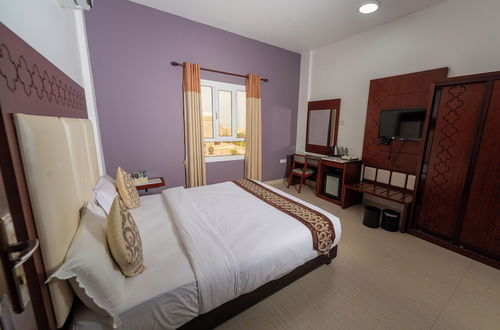 Photo 10 - Zaki Hotel Apartment