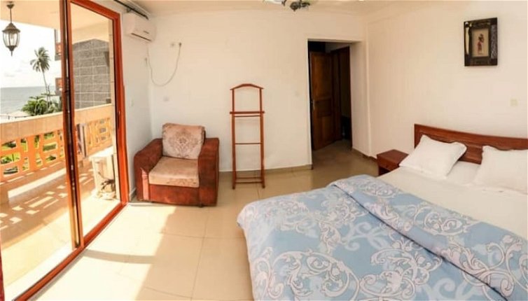 Photo 1 - Captivating 3-bed Apartment in Kribi