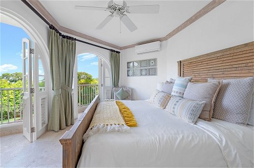 Foto 4 - Royal Westmoreland 3 Bedroom Royal Apartment With Communal Pool Beach Club Golf