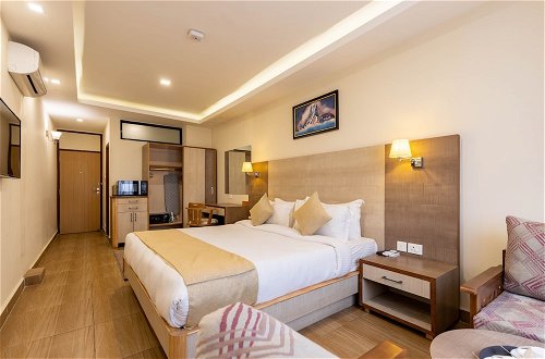 Foto 17 - Sarovar Residency Serviced Apartment Hotel