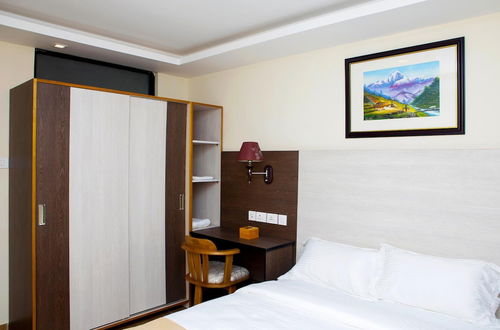 Photo 4 - Sarovar Residency Serviced Apartment Hotel